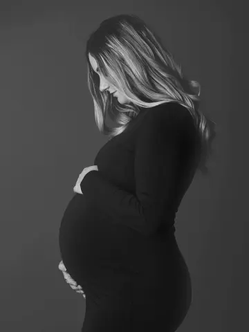 Maternity photo 8