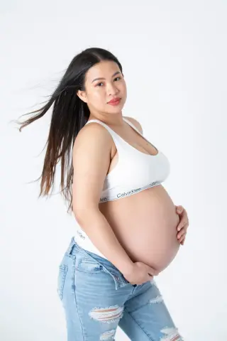 Maternity photo 10