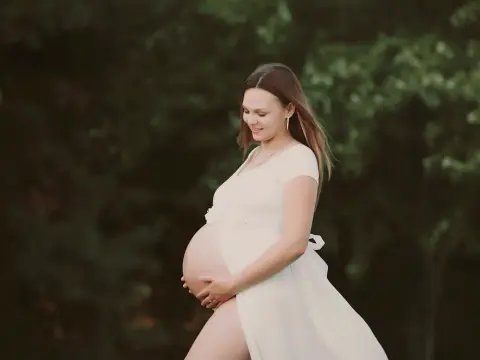Maternity photo 29